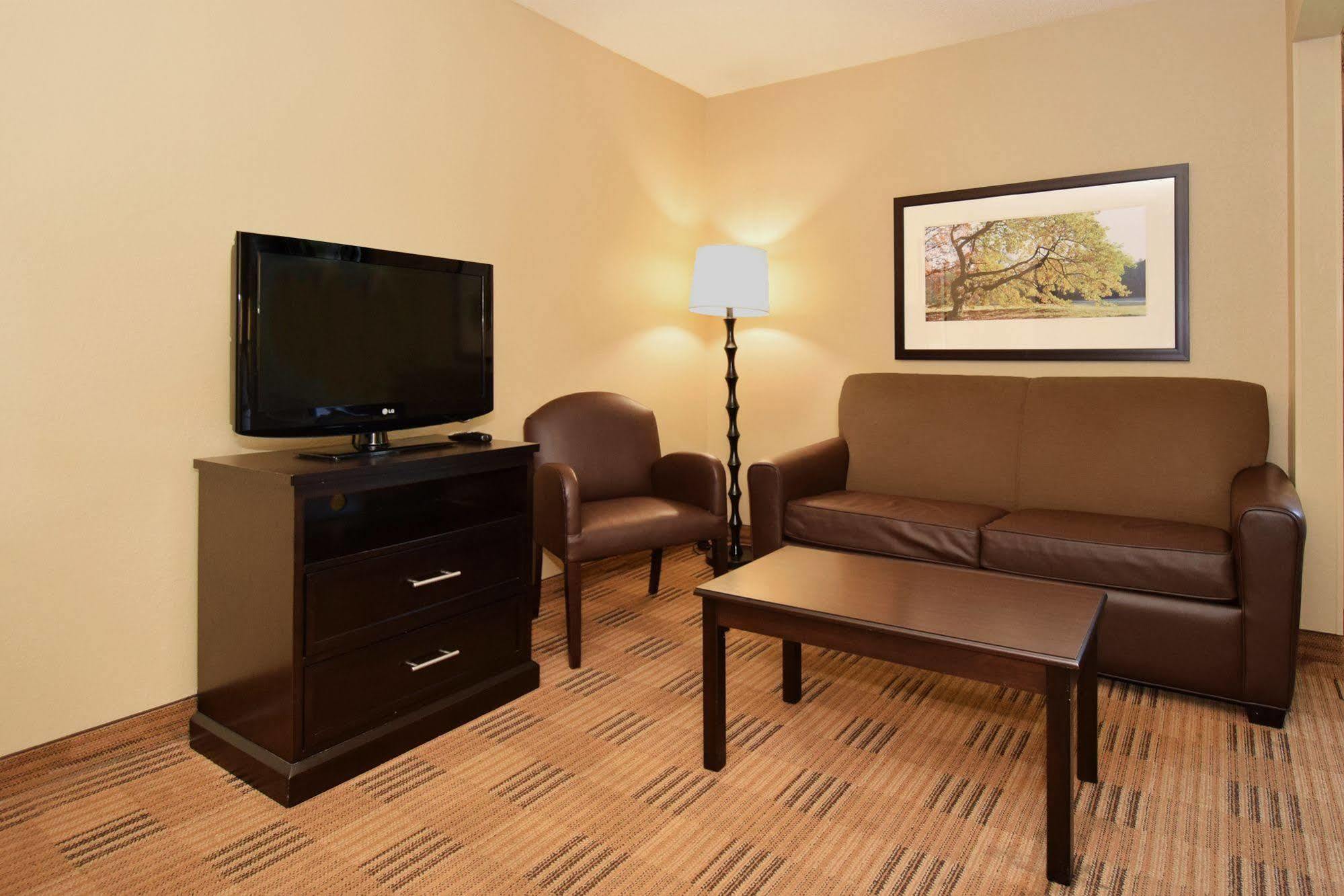 Suburban Studios Macon North Ngoại thất bức ảnh